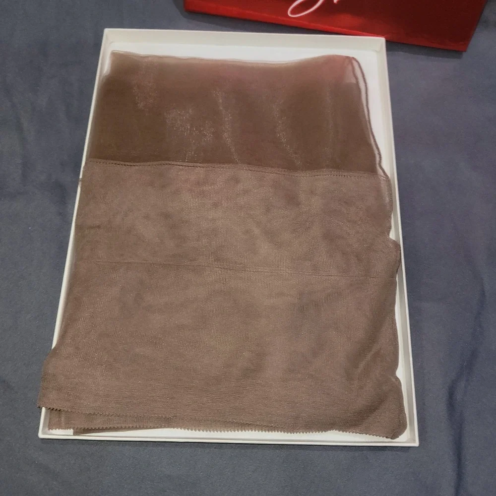 Hanes product pair
